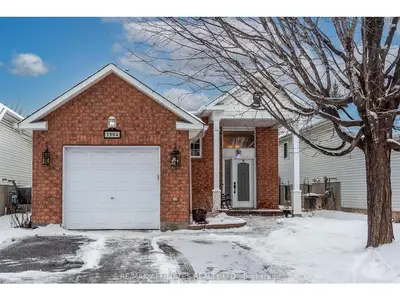 1904 SUNLAND Drive, Orleans - Cumberland and Area, ON K4A 3T4