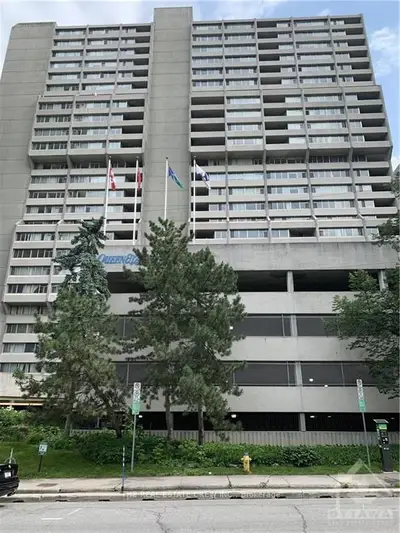530 LAURIER Avenue W 2209, Ottawa Centre, ON K1R 7T1