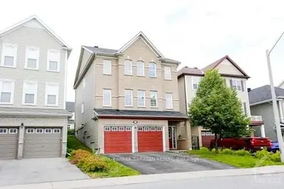 215 HUNTSVILLE Drive, Kanata, ON K2T 0C7