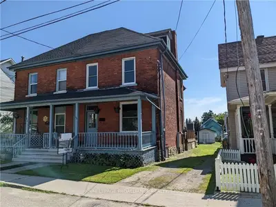 44 DANIEL Street, Brockville, ON K6V 4Z5