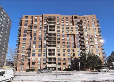 215 PARKDALE Avenue 1206, West Centre Town, ON K1Y 4T8