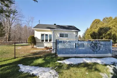 3717 WINDWARD Way, Carp - Dunrobin - Huntley - Fitzroy and Area, ON K7S 3G7