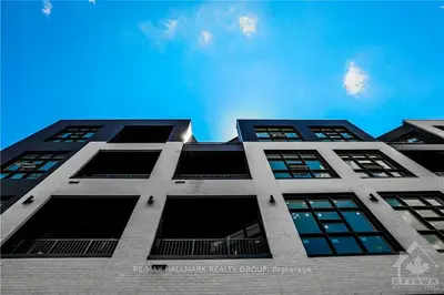 101 Pinhey Street 105, West Centre Town, ON K1Y 1T7