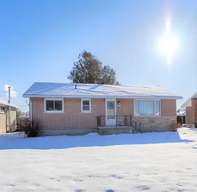 251 BASSWOOD Avenue, Renfrew, ON K7V 3Y5