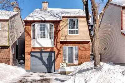 930 ALENMEDE Crescent, Britannia Heights - Queensway Terrace N and Area, ON K2B 8K5