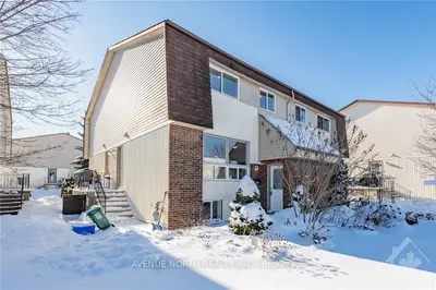 45C FORESTER Crescent, Bells Corners and South to Fallowfield, ON K2H 8Y3