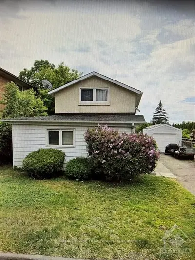 2476 CLOVER Street, Billings Bridge - Riverside Park and Area, ON K1V 6H6