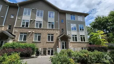 322 EVEREST G, Elmvale Acres and Area, ON K1G 4E3