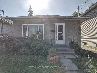 28 JOLLIET Avenue, Vanier and Kingsview Park, ON K1L 5H5
