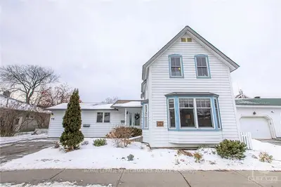 48 BRITANNIA Road, Britannia - Lincoln Heights and Area, ON K2B 5W5