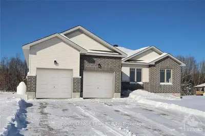 10557 WYLIE Way, North Dundas, ON K0E 1S0