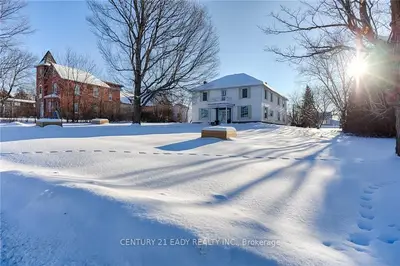 252 WELLINGTON Street, Bonnechere Valley, ON K0J 1T0