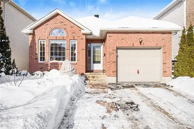 156 BOREALIS Crescent, Overbrook - Castleheights and Area, ON K1K 4T9