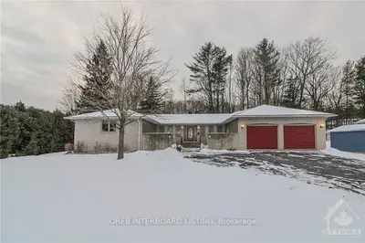 58 CENTRE Street, Brockville, ON K6V 5S6