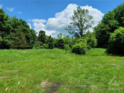 3853 BASS Road, Rideau Lakes, ON K0G 1L0