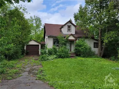 305 MOUNTBATTEN Drive, Alta Vista and Area, ON K1H 5W2