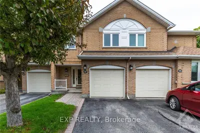 107 DALECROFT Crescent, South of Baseline to Knoxdale, ON K2G 5V8