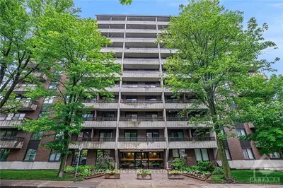 333 CHAPEL Street 805, Lower Town - Sandy Hill, ON K1N 8Y8