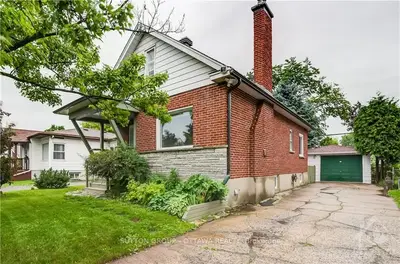 1255 VANCOUVER Avenue, Hunt Club - South Keys and Area, ON K1V 6V1