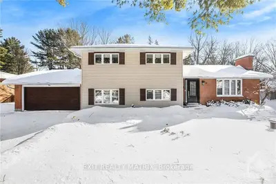 56 Burnbank Street, Tanglewood - Grenfell Glen - Pineglen, On K2g 0h6