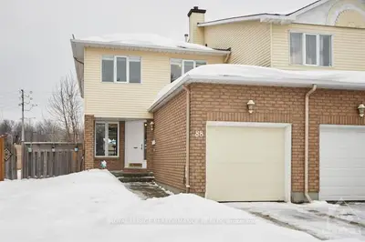 88 SCARLET Court, Hunt Club - South Keys and Area, ON K1T 3R6