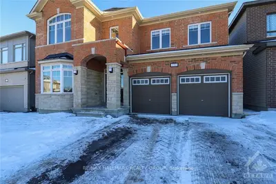 777 CAMPOLINA Way, Stittsville - Munster - Richmond, ON K2S 0X7