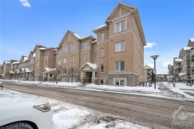 236 PASEO 7, South of Baseline to Knoxdale, ON K2G 4N7