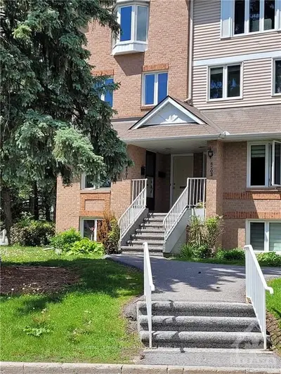6501 A BILBERRY Drive, Orleans - Convent Glen and Area, ON K1C 4N4