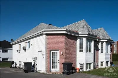 721-725 NELSON Street, Hawkesbury, ON K6A 3T8
