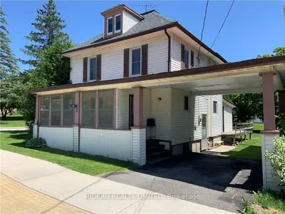39 MAIN Street, Westport, ON K0G 1E0