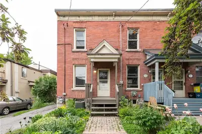 135 ELM Street, West Centre Town, ON K1R 6N4