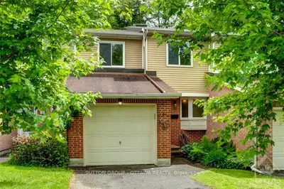 6802 BILBERRY Drive, Orleans - Convent Glen and Area, ON K1C 7S1