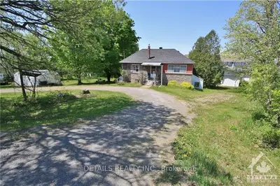 1241 OLD MONTREAL Road, Orleans - Cumberland and Area, ON K4A 3N6