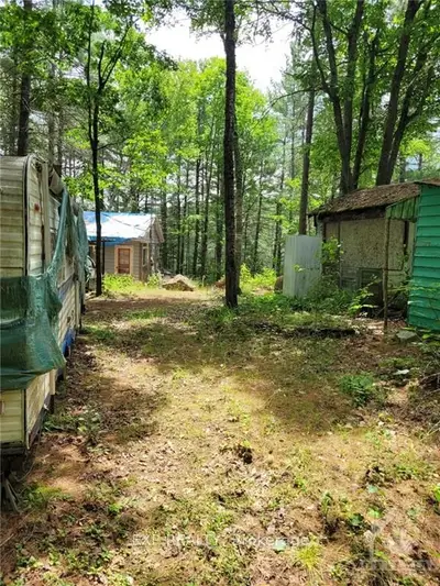 135 SCULLY LAKE Road, Greater Madawaska, ON K0J 1H0