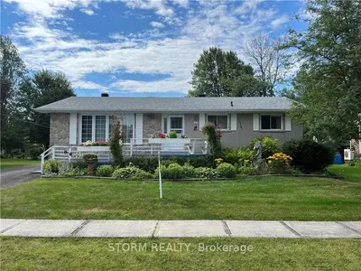 63 MAPLE Street, South Stormont, ON K0C 1M0