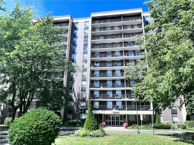 2400 VIRGINIA Drive 804, Alta Vista and Area, ON K1H 8L3