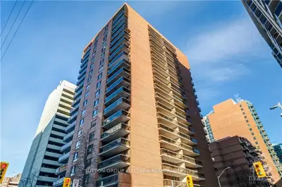 475 LAURIER Avenue W 1602, Ottawa Centre, ON K1R 7X1