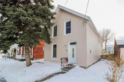 74 JOHN Street, Brockville, ON K6V 5A9