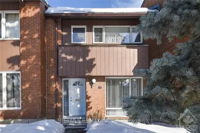 2111 MONTREAL Road 17, Beacon Hill North - South and Area, ON K1J 8M8