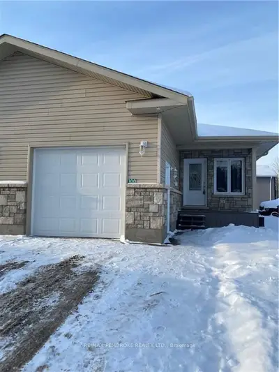 300 MCKENZIE Street, Pembroke, ON K8A 3V7