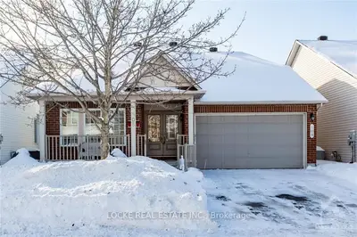108 COURSIER Crescent, Orleans - Cumberland and Area, ON K4A 4N4