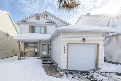 581 DEANCOURT Crescent, Orleans - Cumberland and Area, ON K4A 3G5