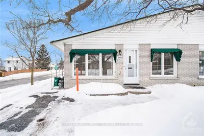 1000 CHARLTON Drive, Cyrville - Carson Grove - Pineview, ON K1J 8B3