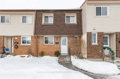 1C FORESTER Crescent, Bells Corners and South to Fallowfield, ON K2H 8Y1