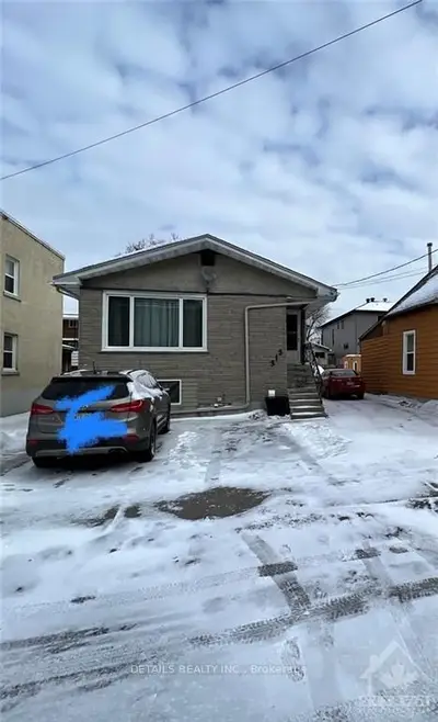 313 SAVARD Avenue, Vanier and Kingsview Park, ON K1L 7S1