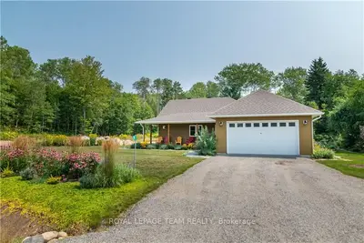 78 LAKEVIEW Parkway, Madawaska Valley, ON K0J 1B0
