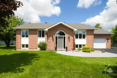 1479 NOTRE DAME Street, Russell, ON K0A 1W0