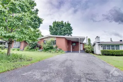 1921 Bromley Road, Carlingwood - Westboro and Area, ON K2A 1C3