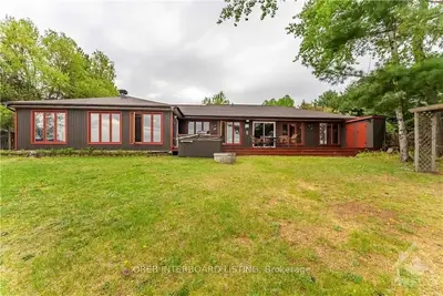 20B LEISURE Lane, Killaloe, Hagarty and Richards, ON K0J 2A0