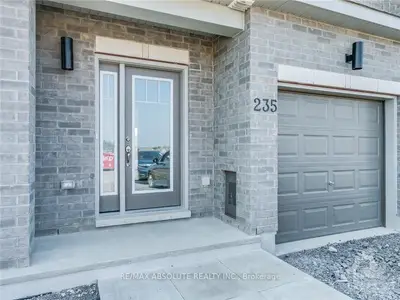 235 PINGWI Place, Blossom Park - Airport and Area, ON K1X 0G2